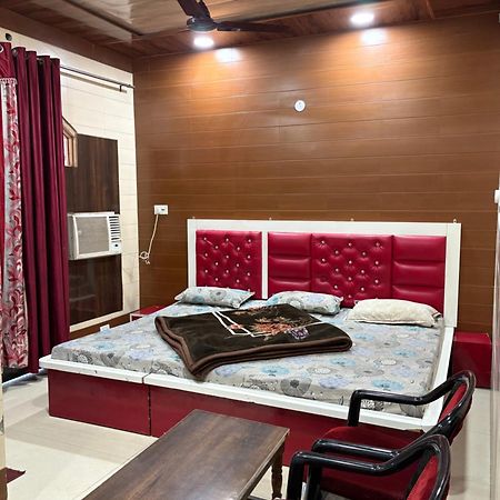Dream Land Hotel Jammu Dış mekan fotoğraf